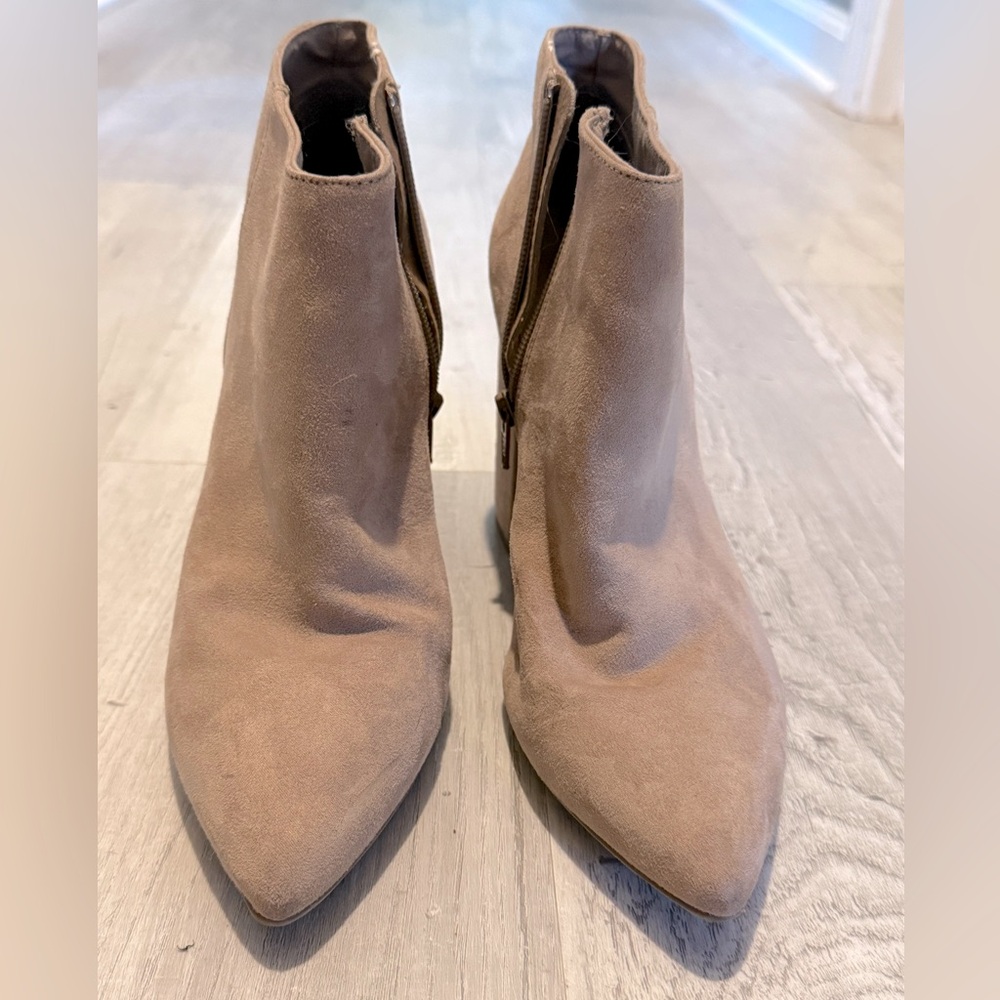Divided Taupe Pointy-Toed Heeled Booties
Women’s size: 10